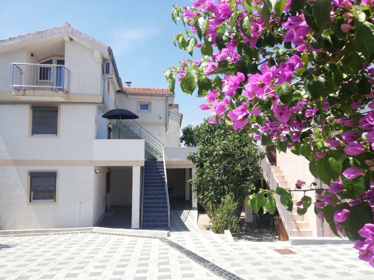 Apartmani Kovacic Murter Exterior photo
